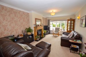 Lounge- click for photo gallery